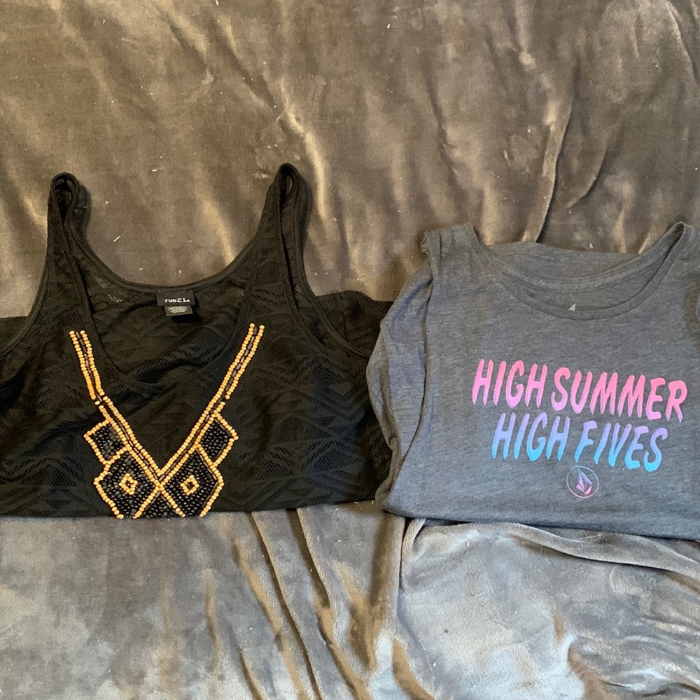 2 tank top bundle